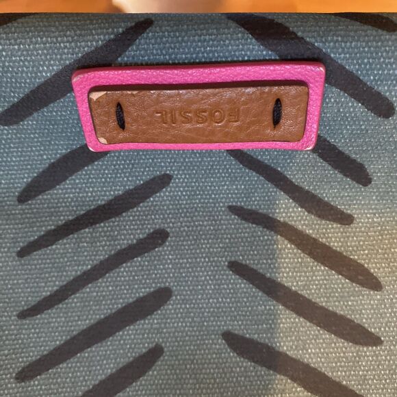 Fossil Crossbody Bag Bucket‎ Keely Herringbone Coated Canvas Adjustable Strap - Picture 4 of 14